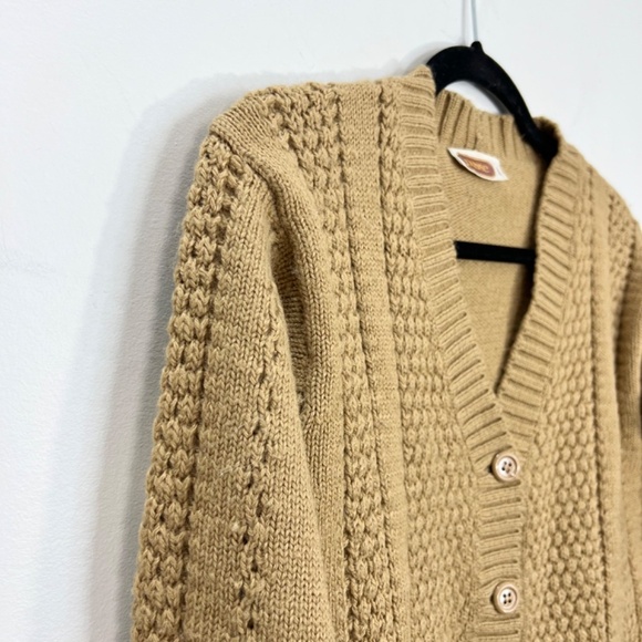 Vintage Jousse Paris Italian made wool blend tan fitted cardigan sweater - Picture 6 of 12